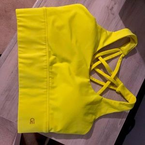 Gold elite sports bra